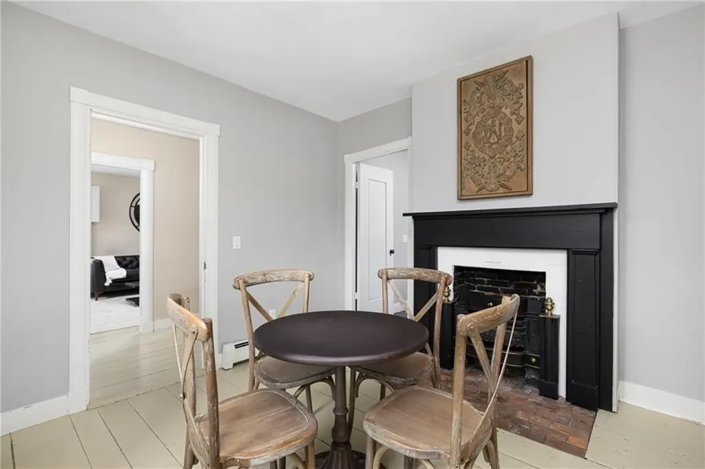 24 Barney Street Newport RI 02840