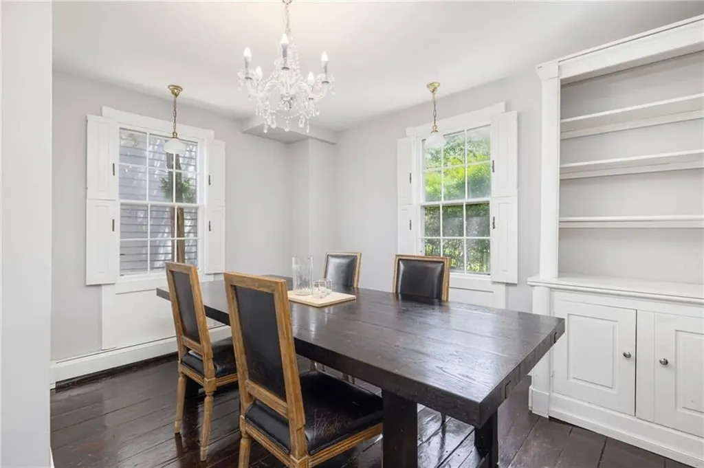 24 Barney Street Newport RI 02840