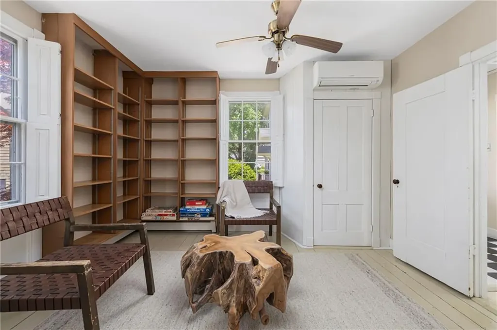 24 Barney Street Newport RI 02840