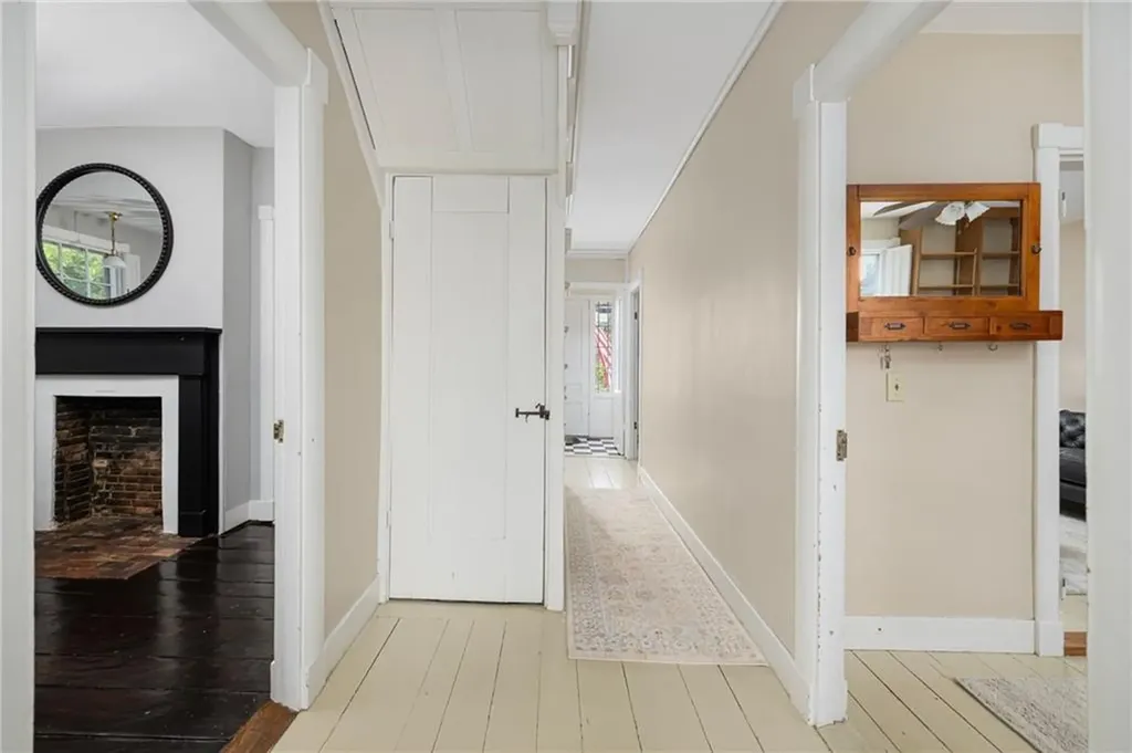 24 Barney Street Newport RI 02840