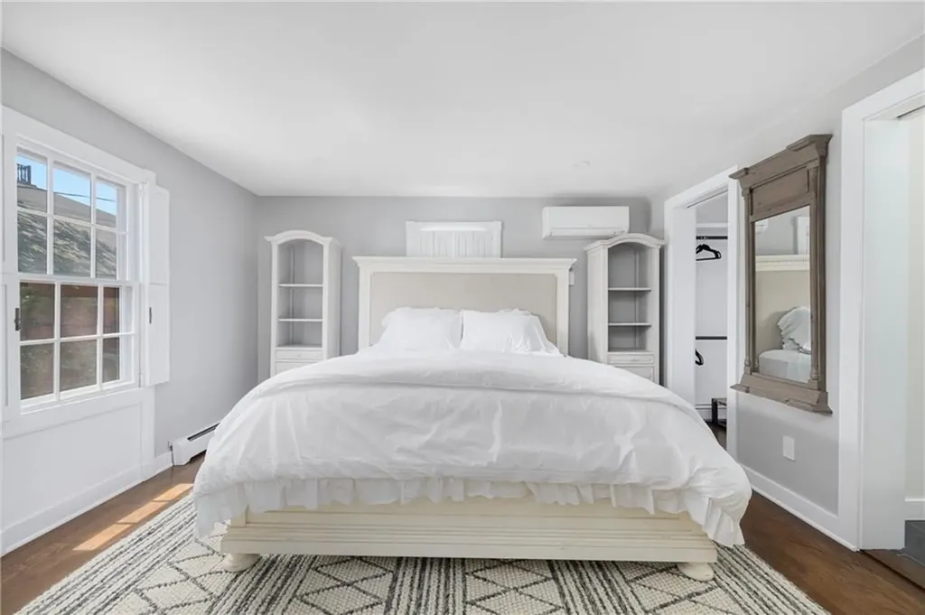 24 Barney Street Newport RI 02840