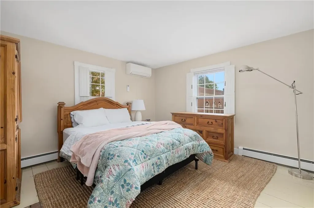 24 Barney Street Newport RI 02840