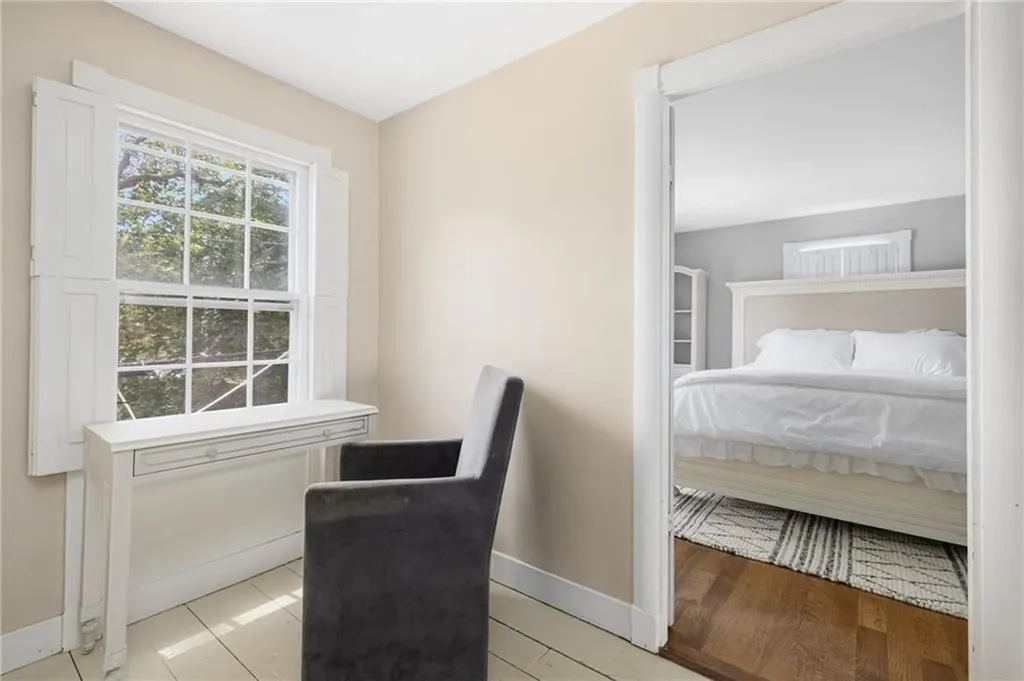 24 Barney Street Newport RI 02840
