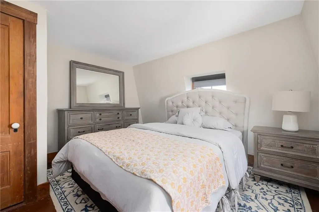 24 Barney Street Newport RI 02840