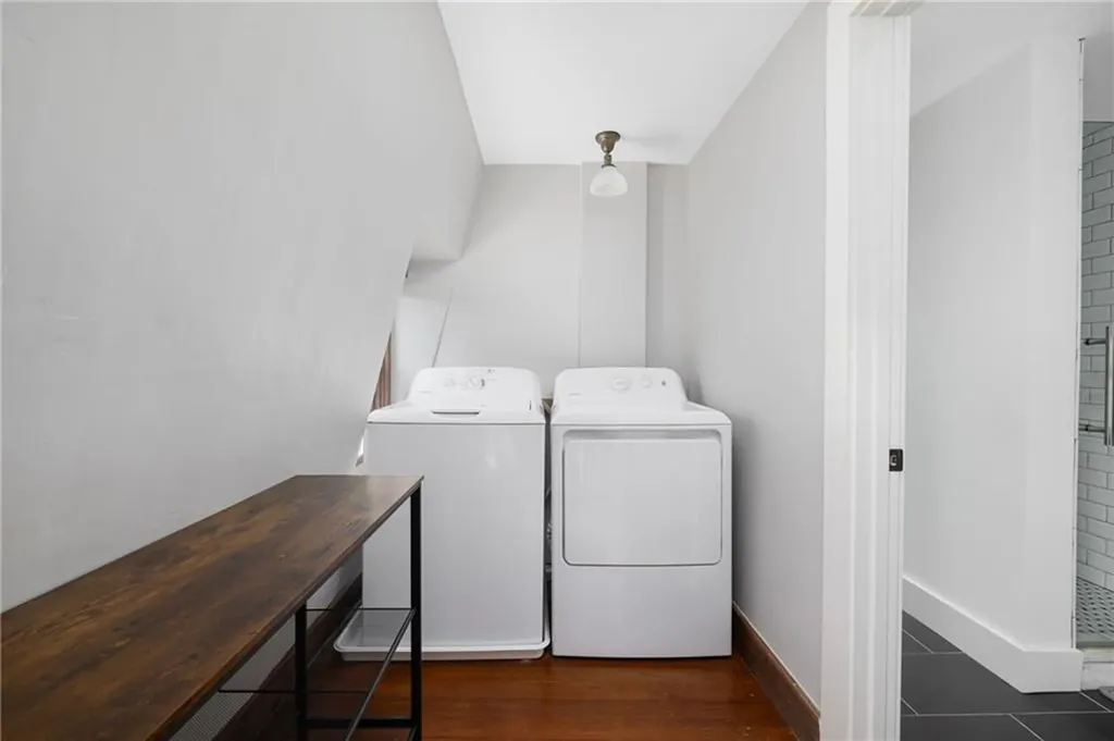 24 Barney Street Newport RI 02840
