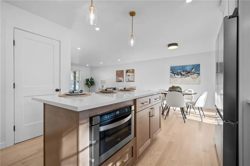 106 Park Avenue Warwick RI 02889