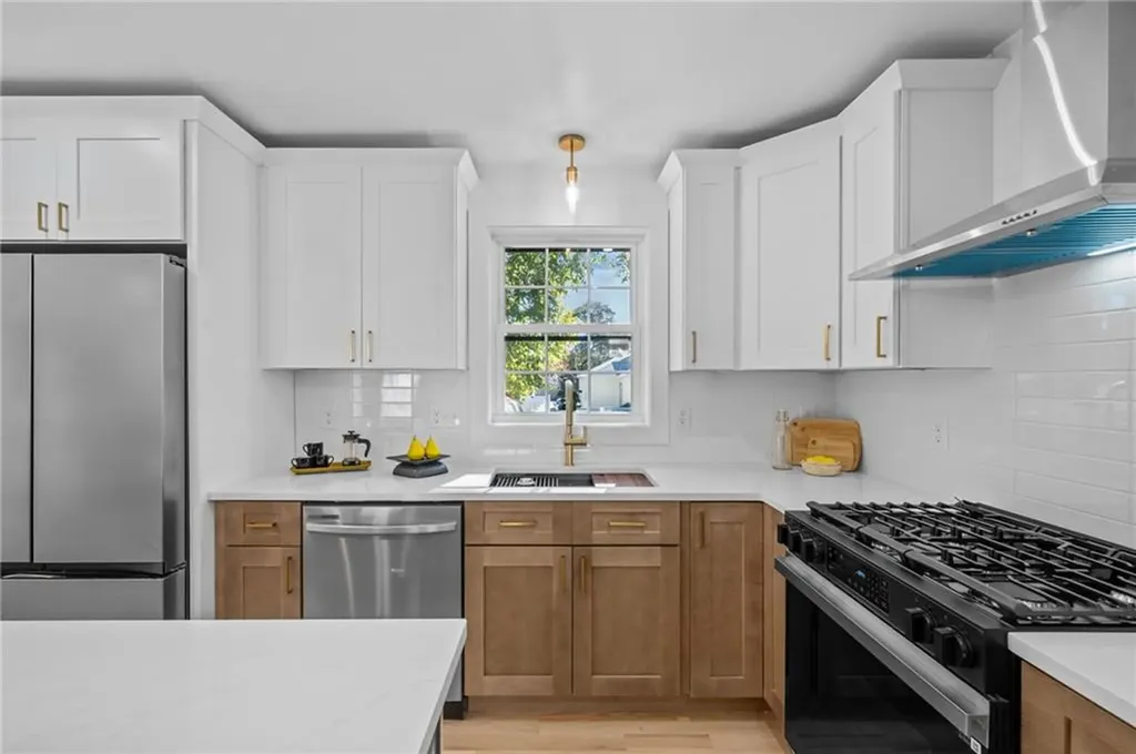 106 Park Avenue Warwick RI 02889