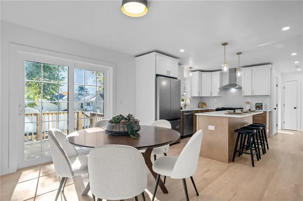 106 Park Avenue Warwick RI 02889