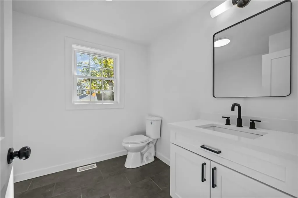 106 Park Avenue Warwick RI 02889