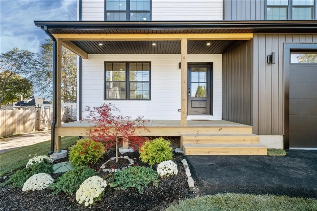 106 Park Avenue Warwick RI 02889