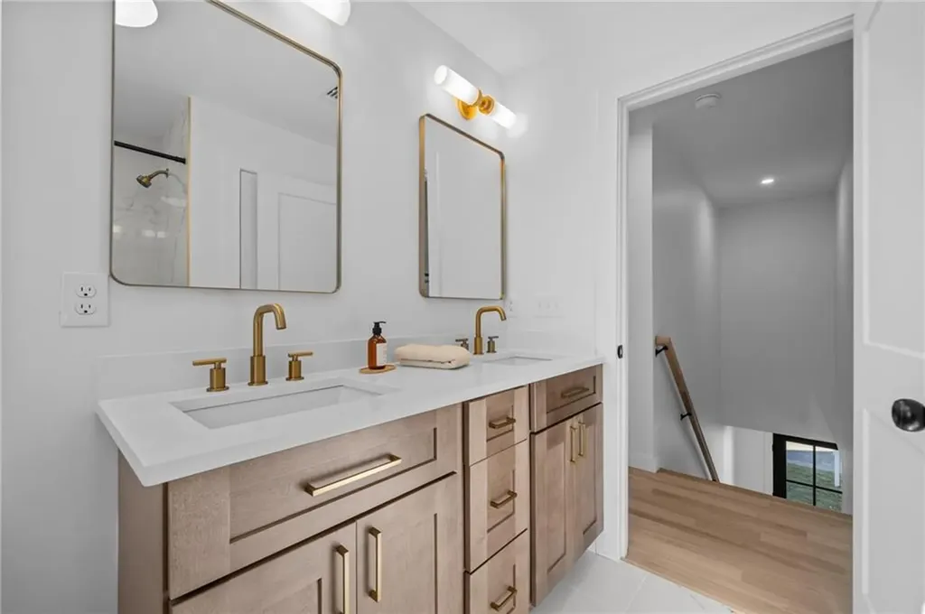 106 Park Avenue Warwick RI 02889