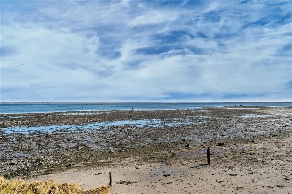 106 Park Avenue Warwick RI 02889