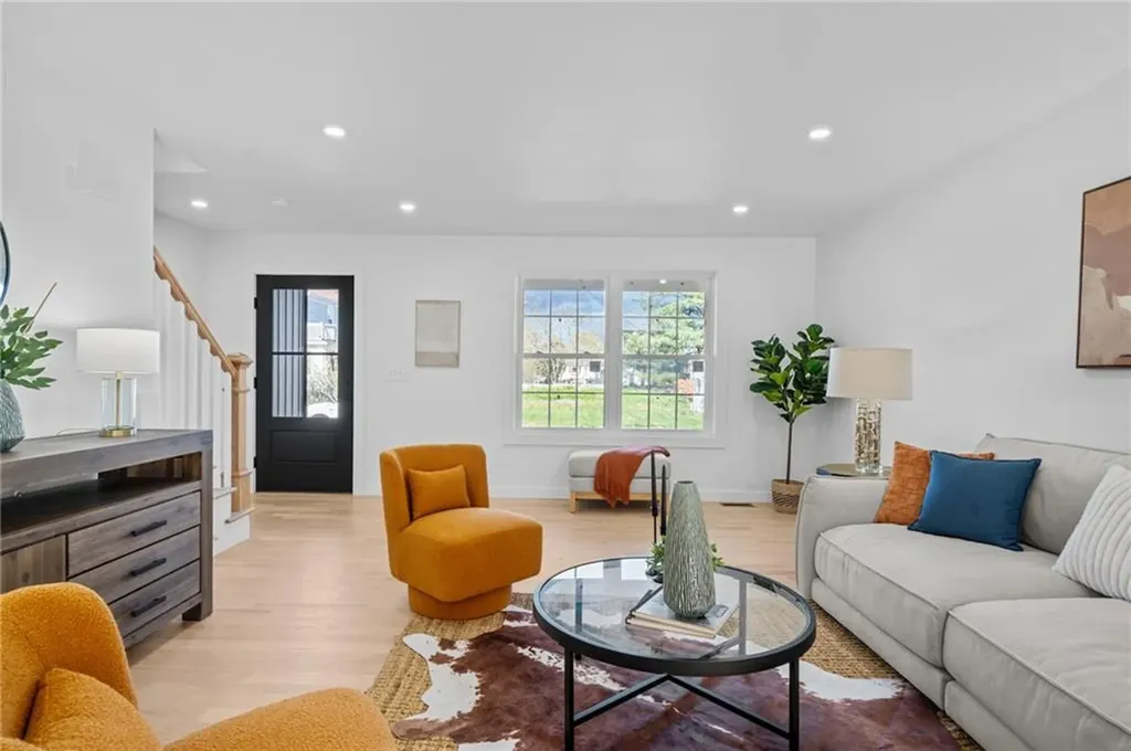 106 Park Avenue Warwick RI 02889