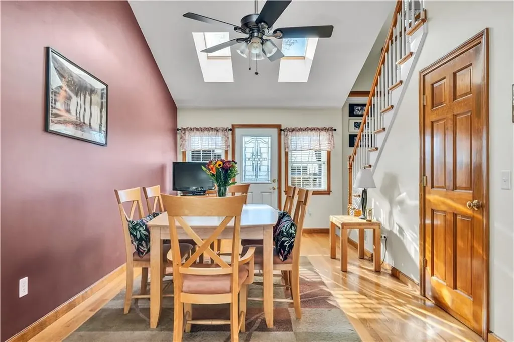 93 Grotto Avenue Warwick RI 02888