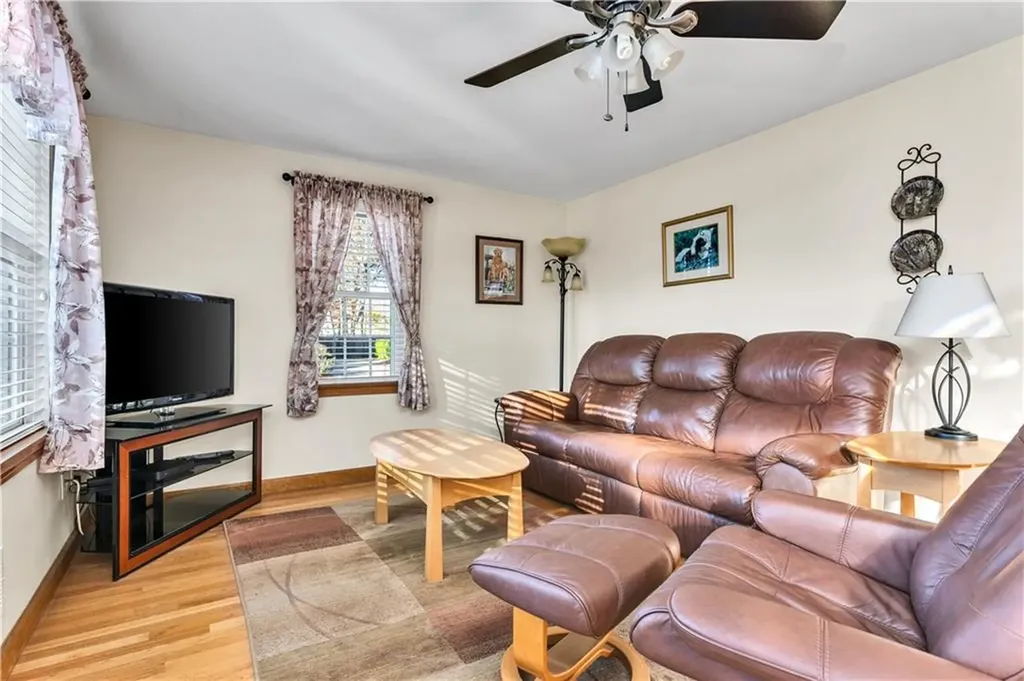 93 Grotto Avenue Warwick RI 02888