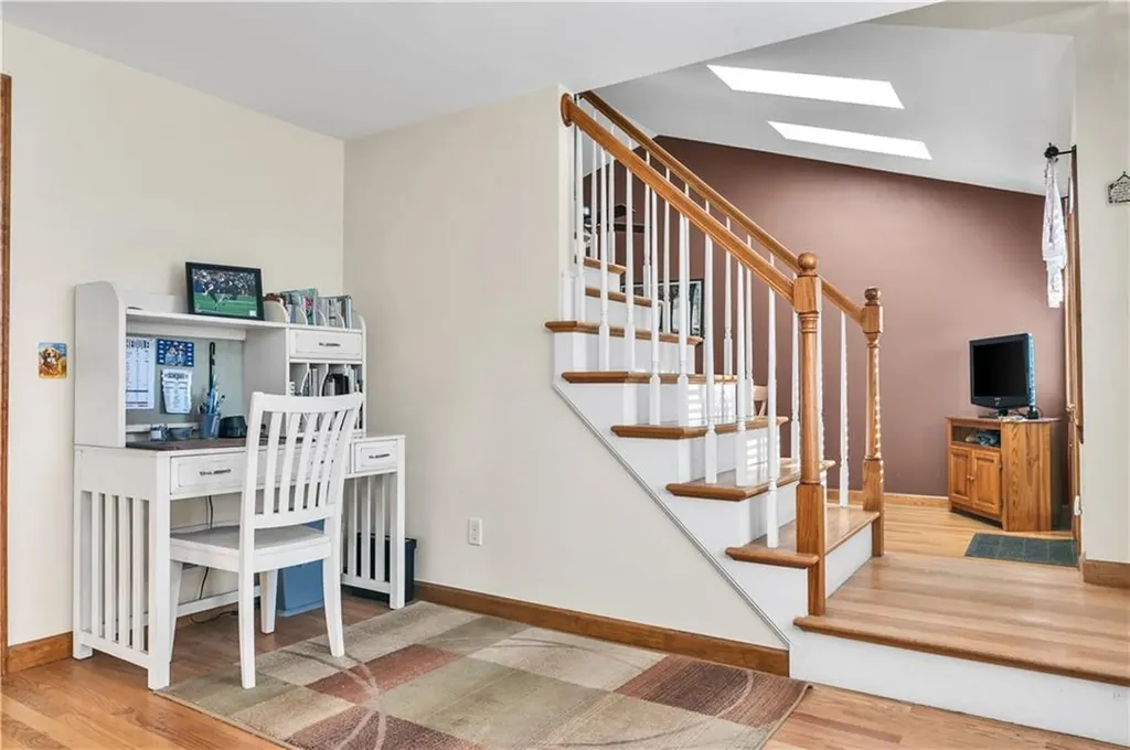 93 Grotto Avenue Warwick RI 02888