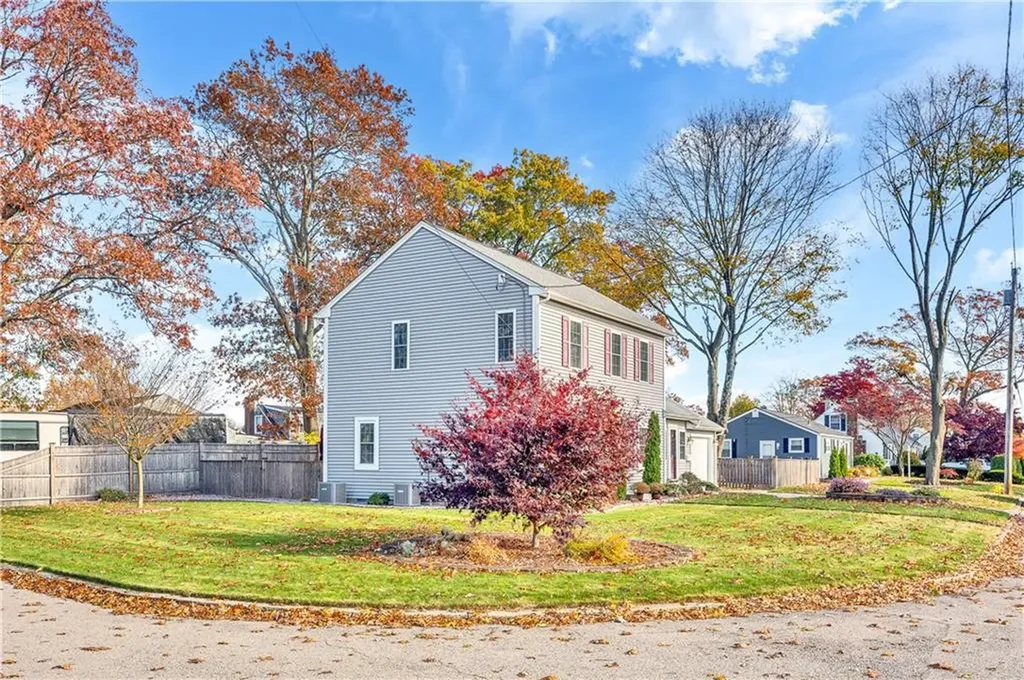 93 Grotto Avenue Warwick RI 02888