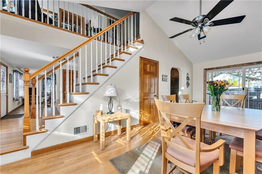 93 Grotto Avenue Warwick RI 02888