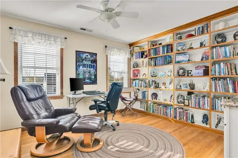 93 Grotto Avenue Warwick RI 02888