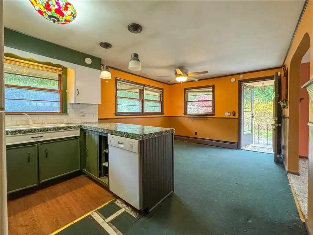 219 Dawn Boulevard Woonsocket RI 02895