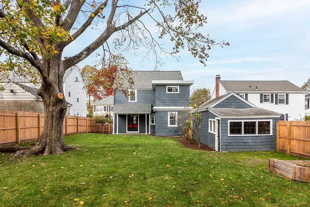 141 Hillside Avenue Providence RI 02906