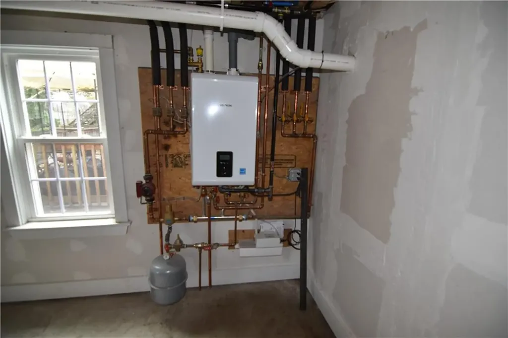 103 Summer Street Woonsocket RI 02895