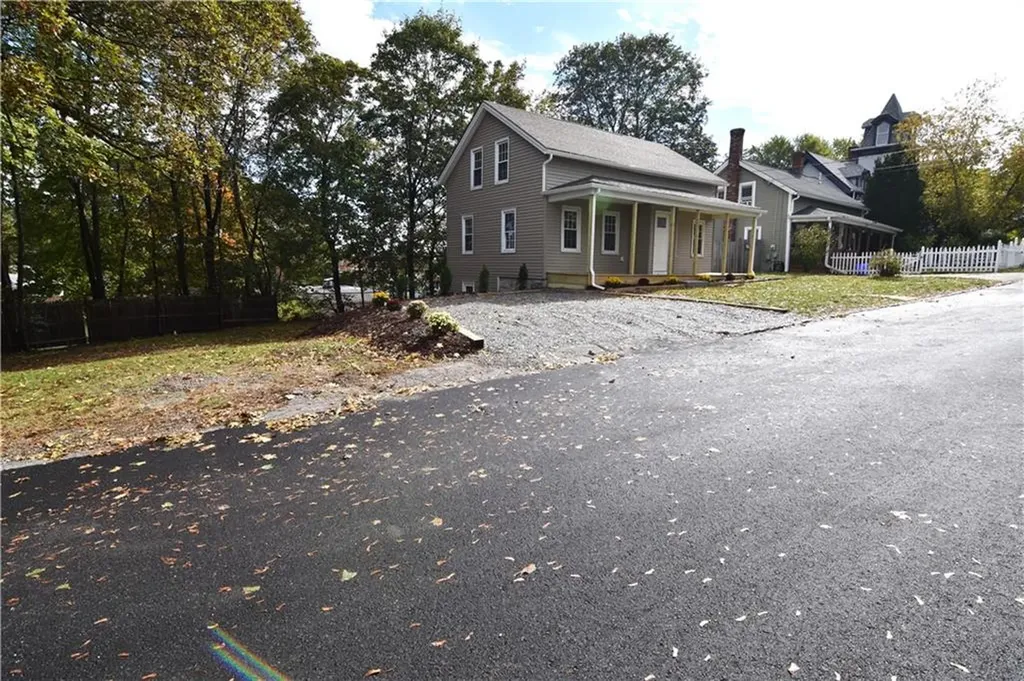 103 Summer Street Woonsocket RI 02895