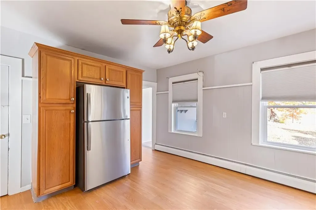 41 43 Oak Street Cranston RI 02910