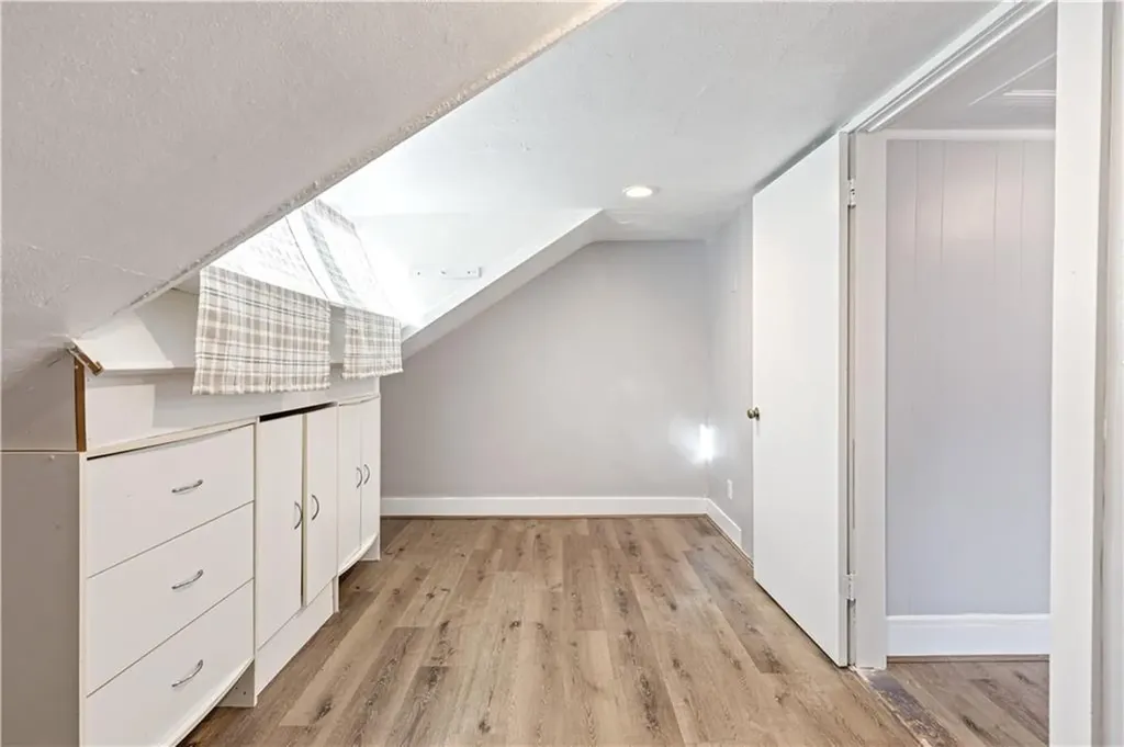 41 43 Oak Street Cranston RI 02910