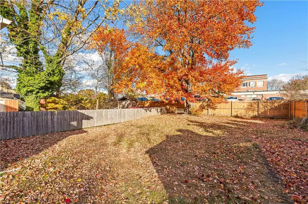41 43 Oak Street Cranston RI 02910