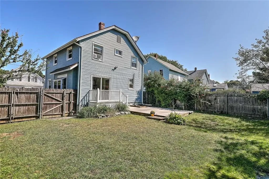 25 Ide Avenue East Providence RI 02914