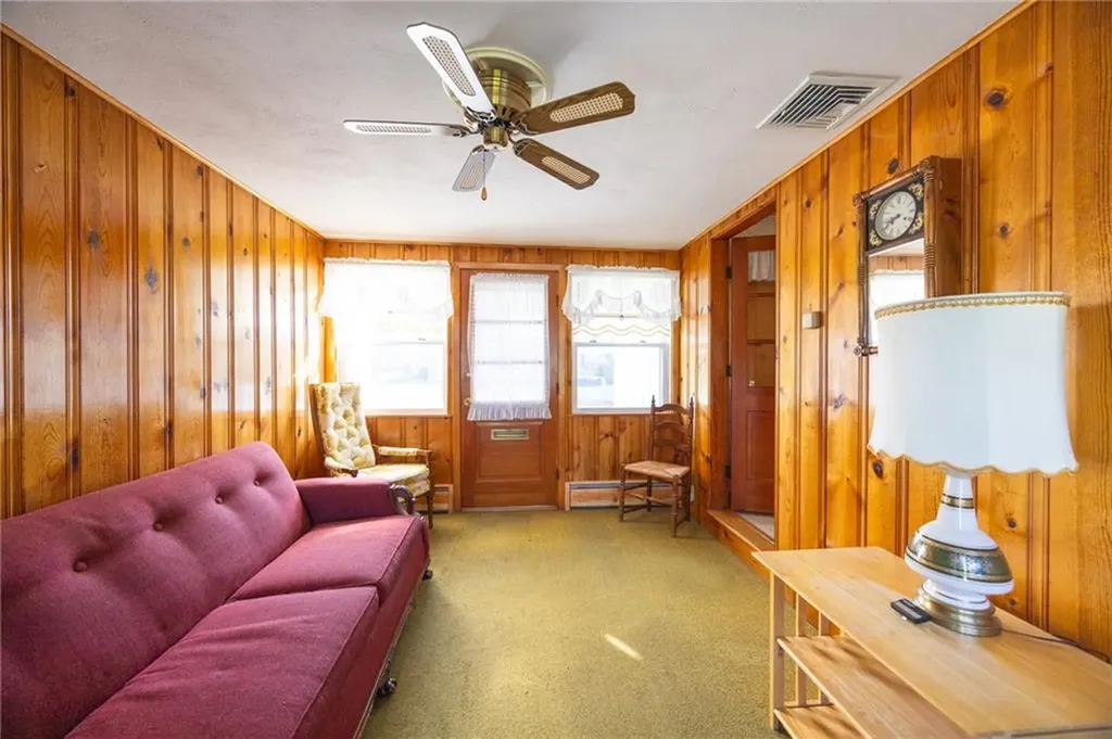 51 E Bel Air Road Cranston RI 02920