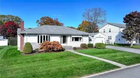 51 E Bel Air Road Cranston RI 02920