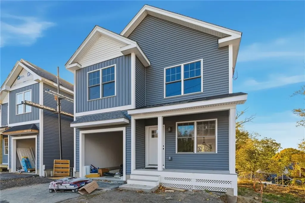 8 Teresa Ann Crossing West Warwick RI 02893