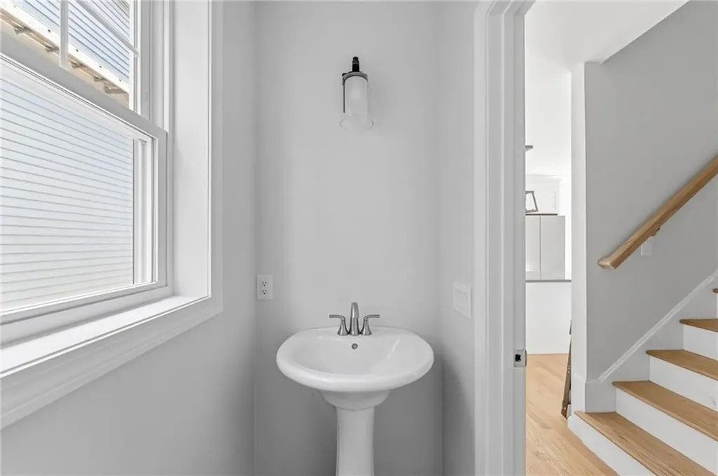 8 Teresa Ann Crossing West Warwick RI 02893