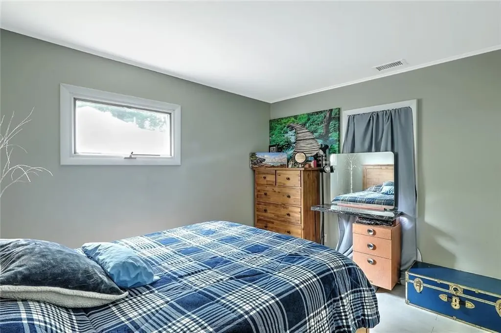 52 Leroy Drive East Providence RI 02915