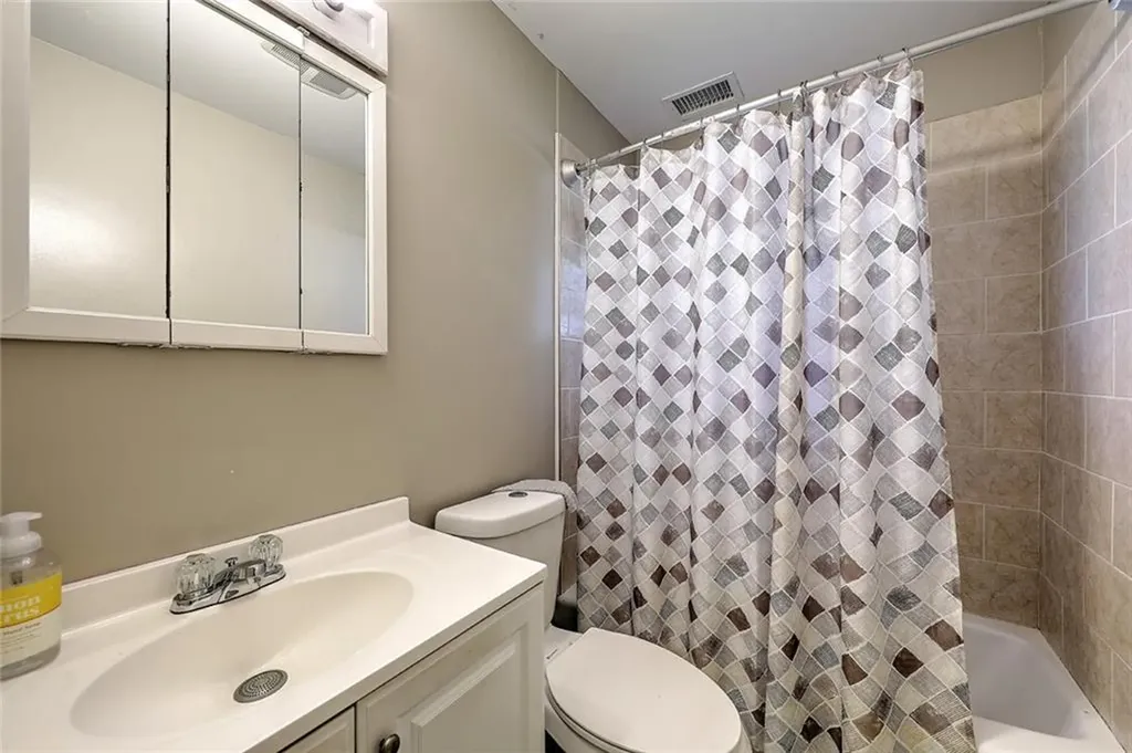 52 Leroy Drive East Providence RI 02915