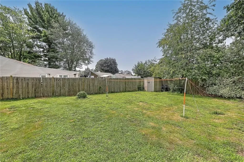 52 Leroy Drive East Providence RI 02915