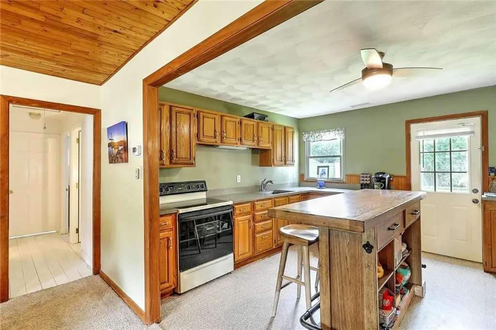 52 Leroy Drive East Providence RI 02915