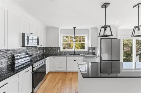 2 Teresa Ann Crossing West Warwick RI 02893