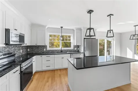 2 Teresa Ann Crossing West Warwick RI 02893