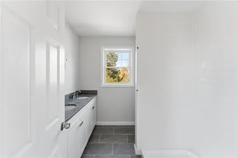 4 Teresa Ann Crossing West Warwick RI 02893