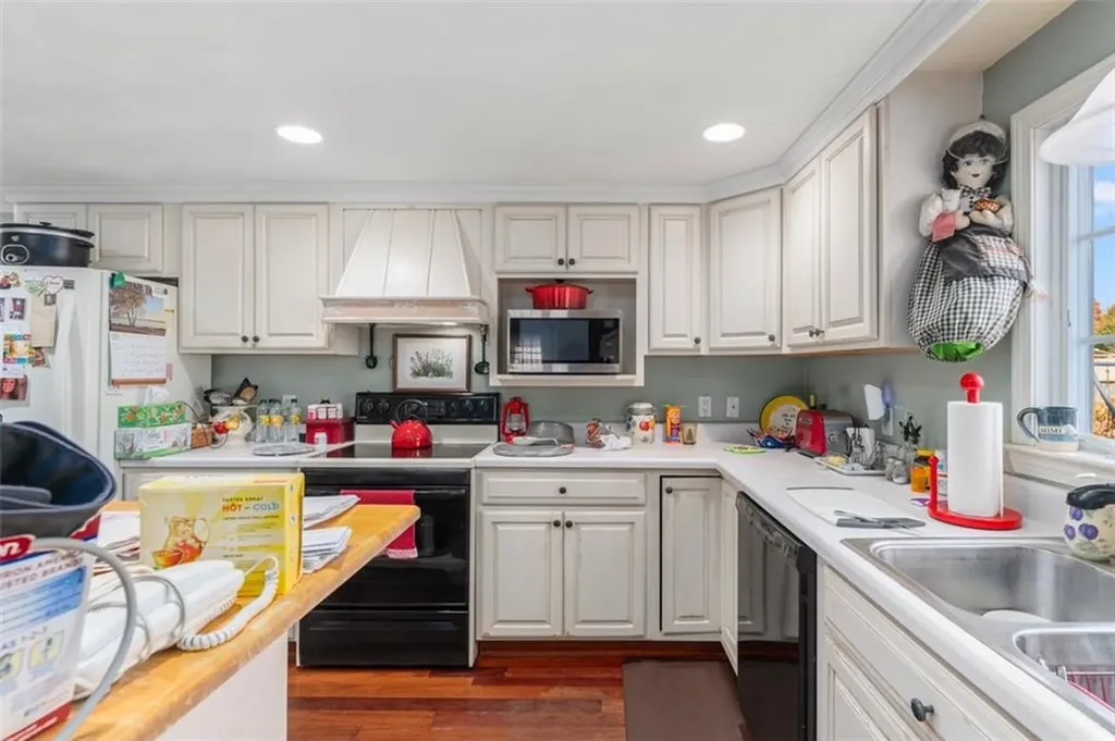 178 Manning Street Warwick RI 02889