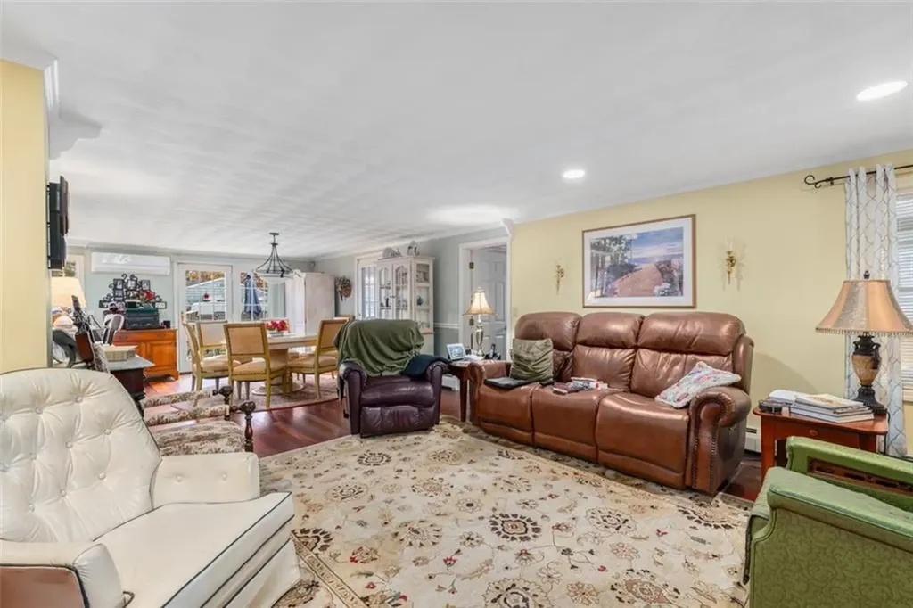 178 Manning Street Warwick RI 02889