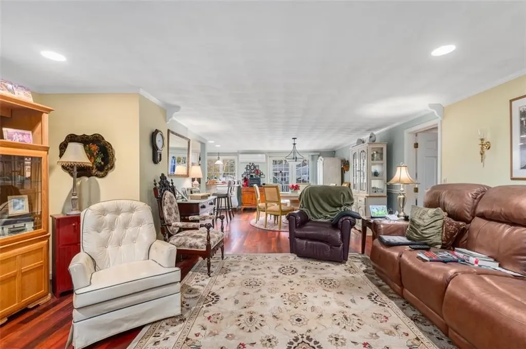 178 Manning Street Warwick RI 02889
