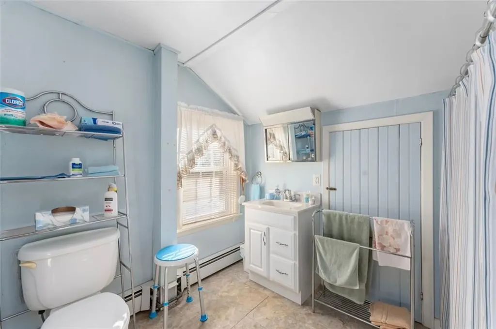 178 Manning Street Warwick RI 02889