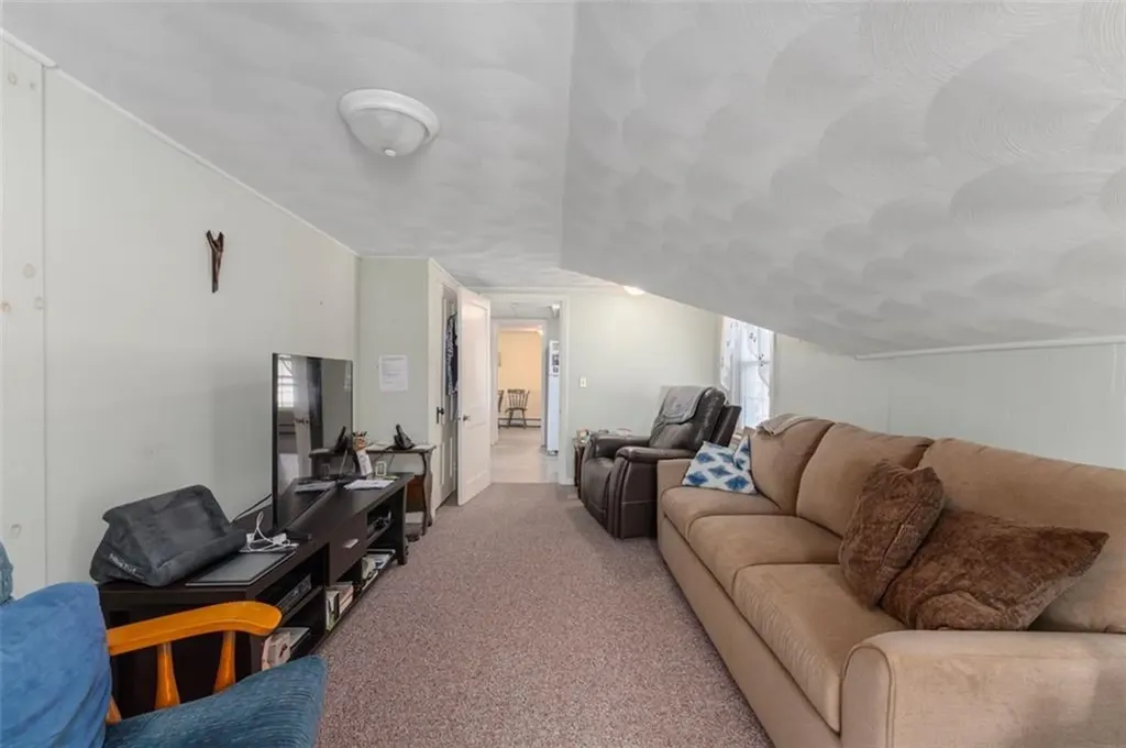 178 Manning Street Warwick RI 02889