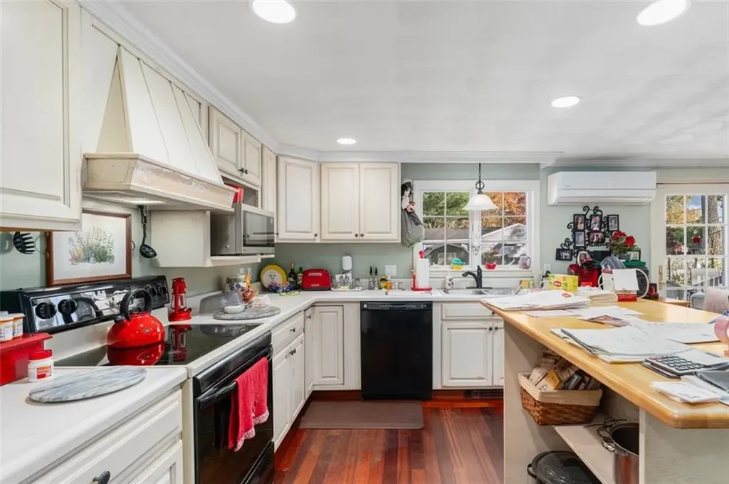 178 Manning Street Warwick RI 02889