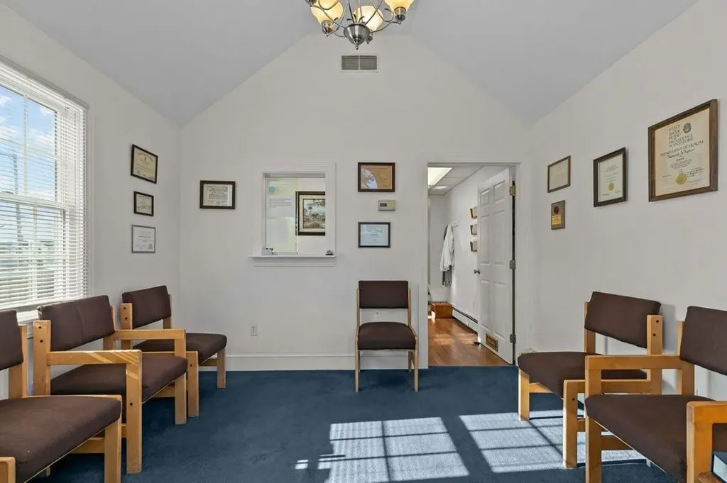 74 Valley Road Middletown RI 02842