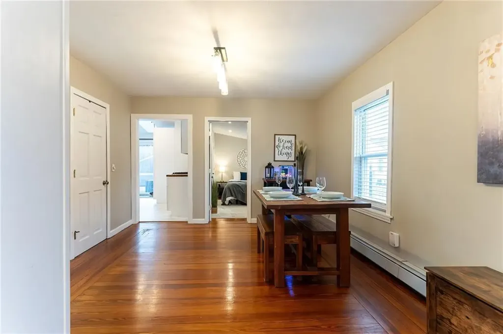 17 Oak Avenue East Providence RI 02915